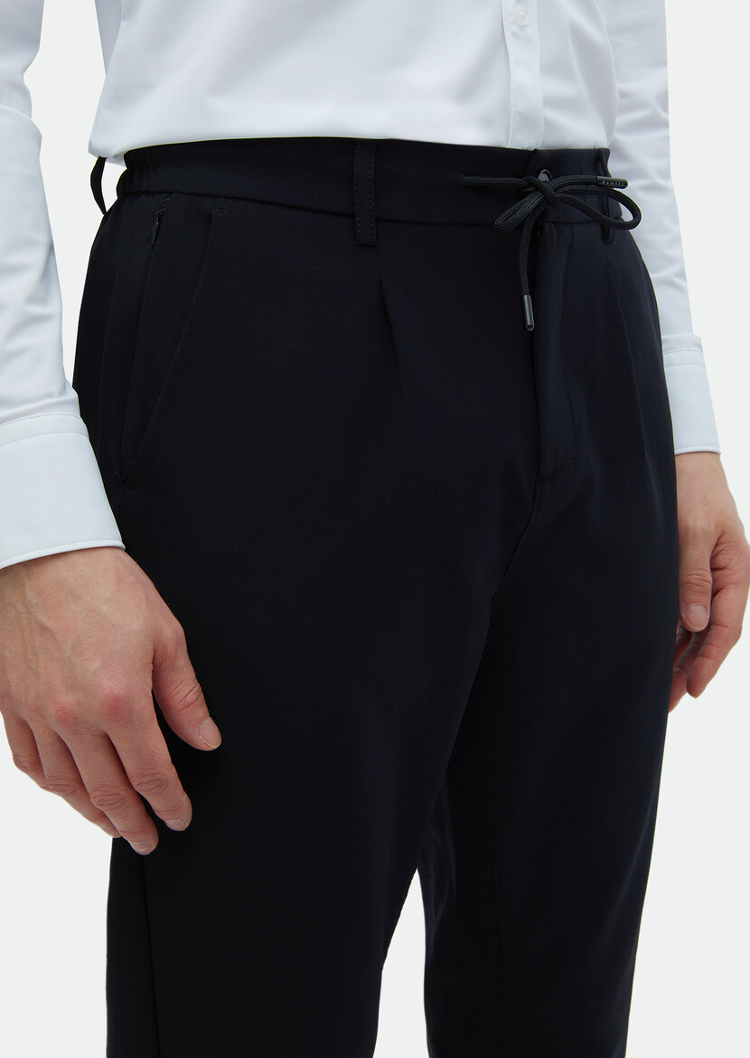 Black Weaving Jogging Fit Casual Trousers - 3