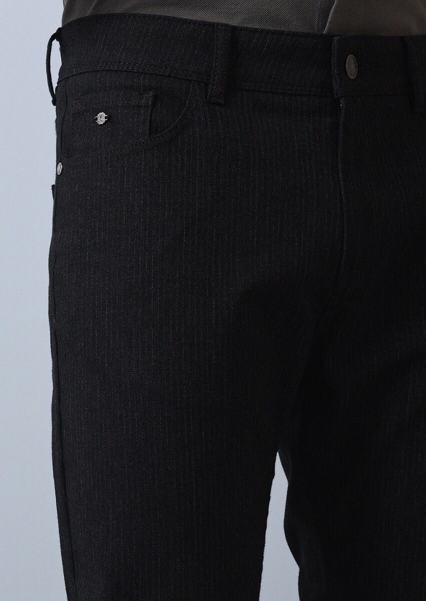 Black Weaving Slim Fit Casual Cotton Blended Trousers - 4