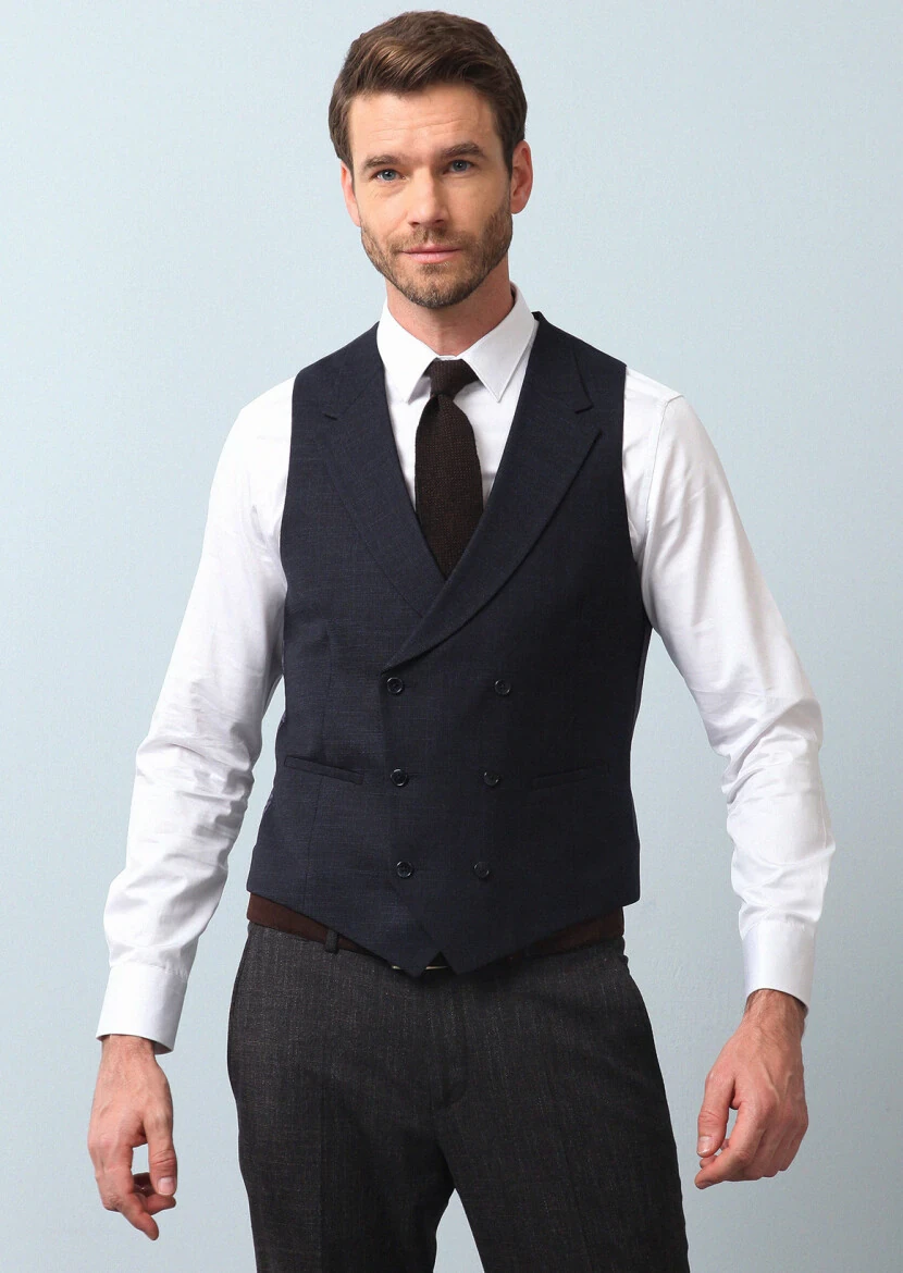Brown Suit With Waistcoat - 3