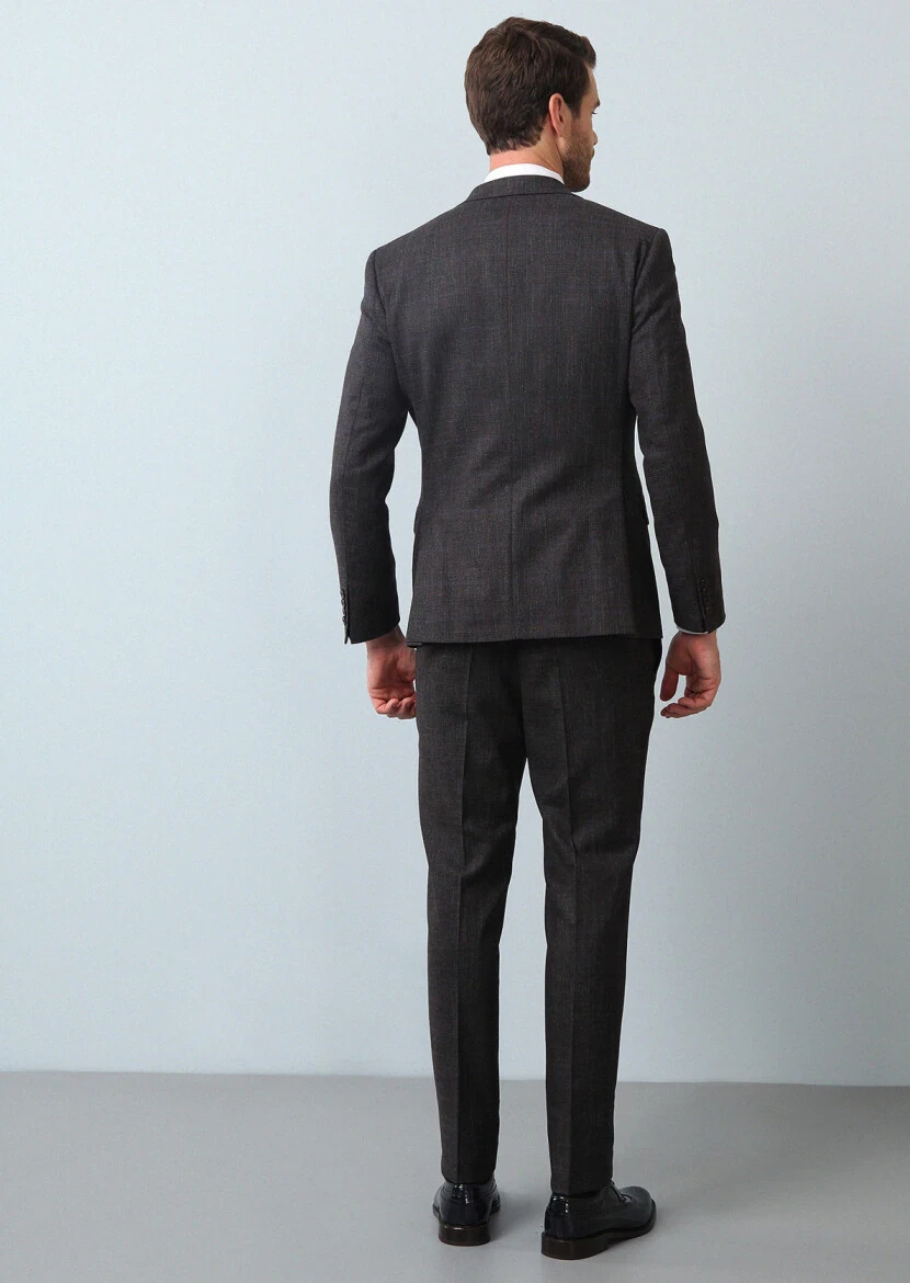 Brown Suit With Waistcoat - 5