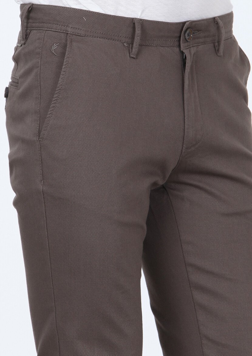 Brown Weaving Regular Fit Casual Cotton Blended Trousers - 3