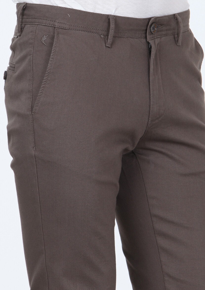 Brown Weaving Regular Fit Casual Cotton Blended Trousers - 3