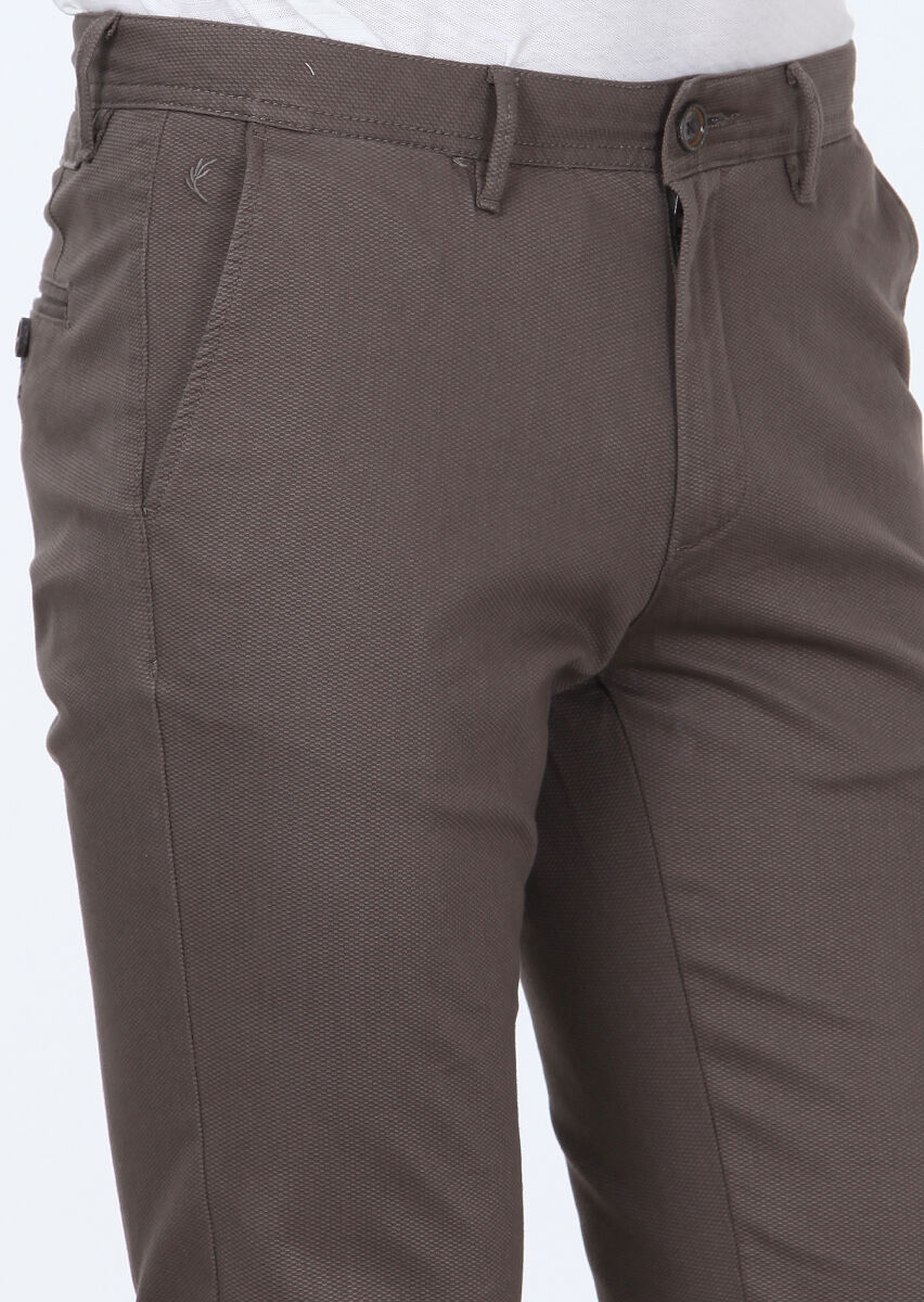 Brown Weaving Regular Fit Casual Cotton Blended Trousers - 3