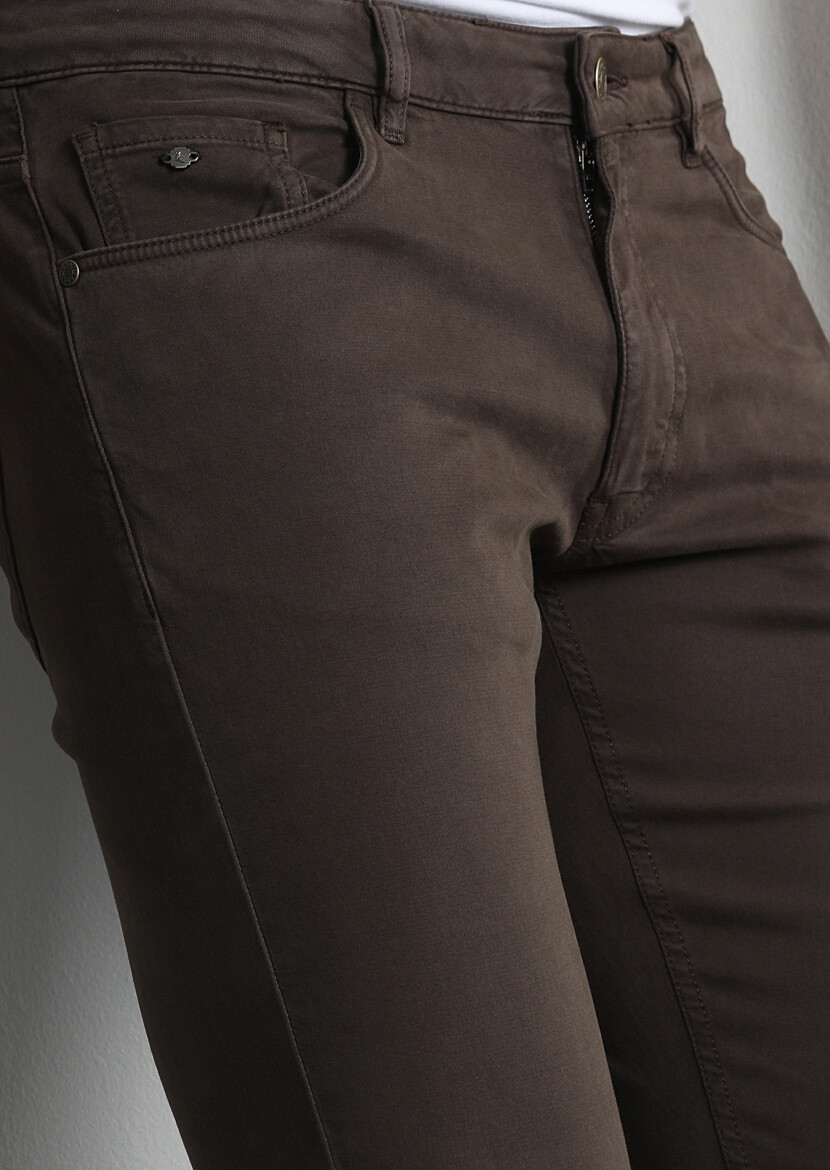 Brown Weaving Slim Fit Casual Cotton Blended Trousers - 3