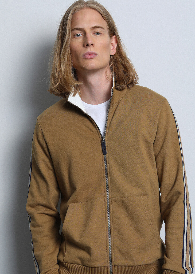 Buff Turtleneck Plain Sweatshirt 