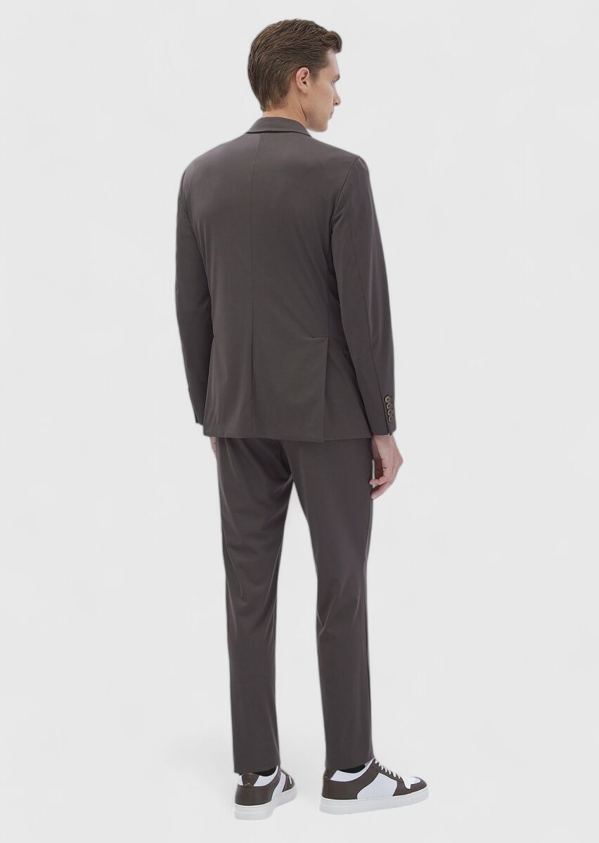 Burgundy Plain Comfort Fit Suit - 8