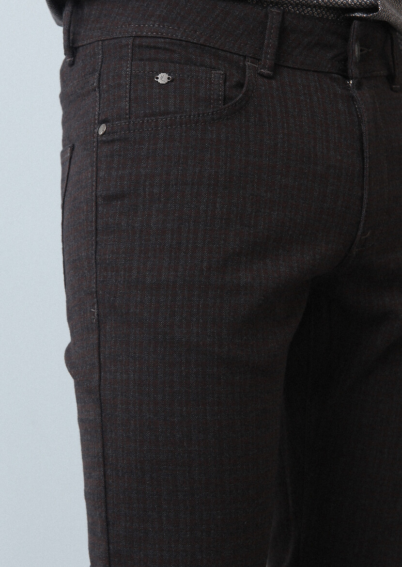 Burgundy Weaving Slim Fit Casual Cotton Blended Trousers - 3