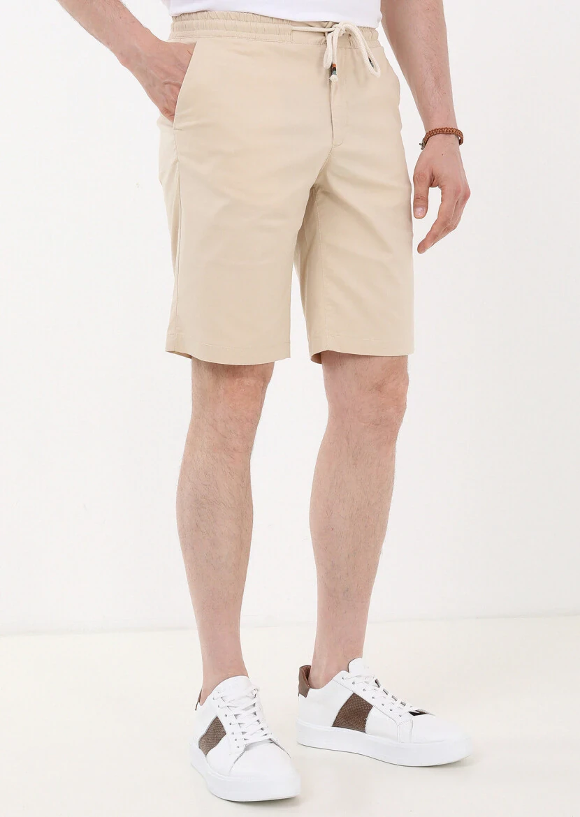 Ekru Düz Dokuma Regular Fit Casual Pamuk Karışımlı Bermuda - 3