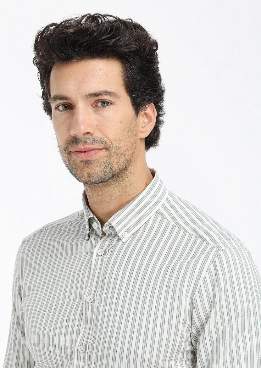 Green Striped Regular Fit Weaving Casual Cotton Blended Shirt - 2