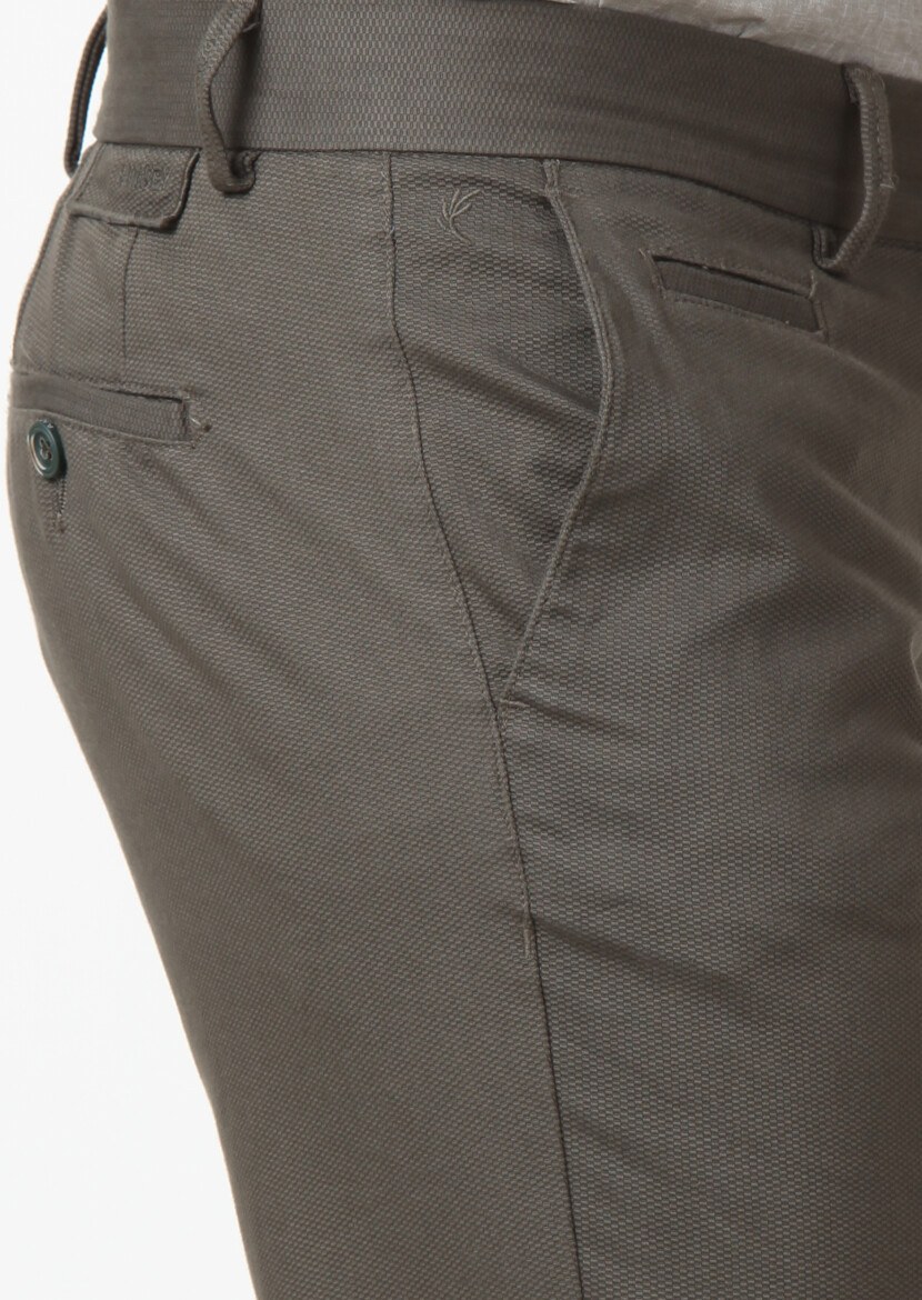Green Weaving Regular Fit Casual Cotton Blended Trousers 