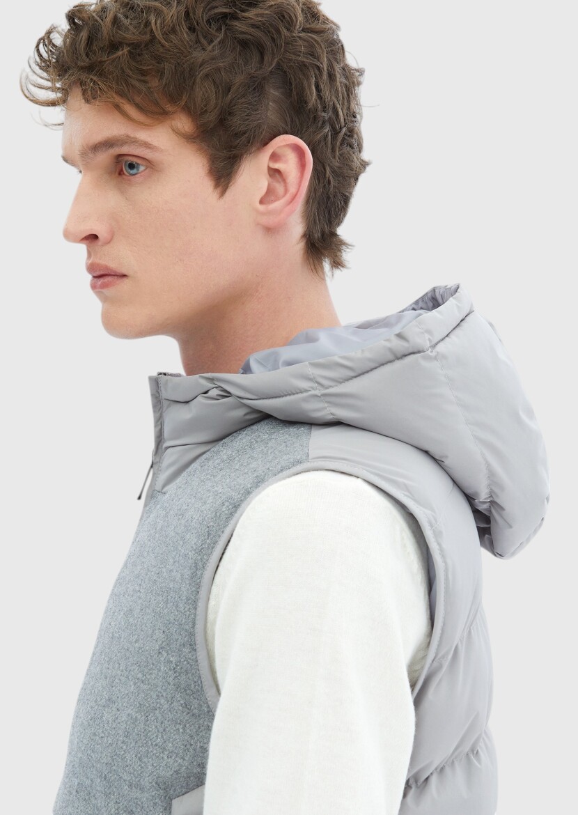 Grey Regular Fit Hooded Casual Weaving Puffer Vest - 5