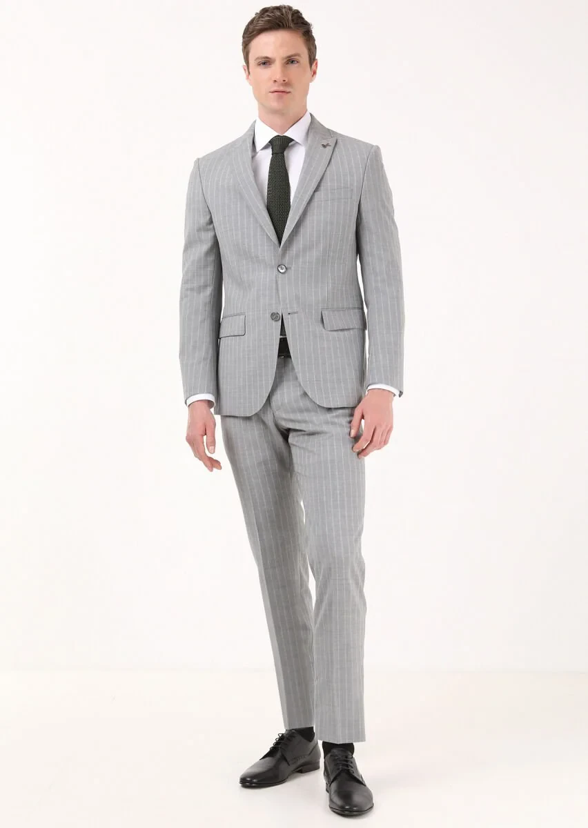 Gri Çizgili Modern Fit %100 Yün Takım Elbise - 3
