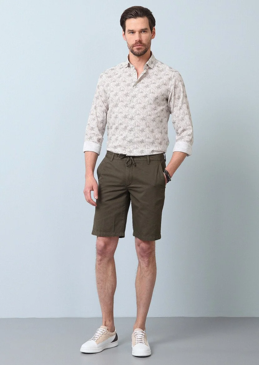 Haki Düz Dokuma Regular Fit Casual Pamuk Karışımlı Bermuda 