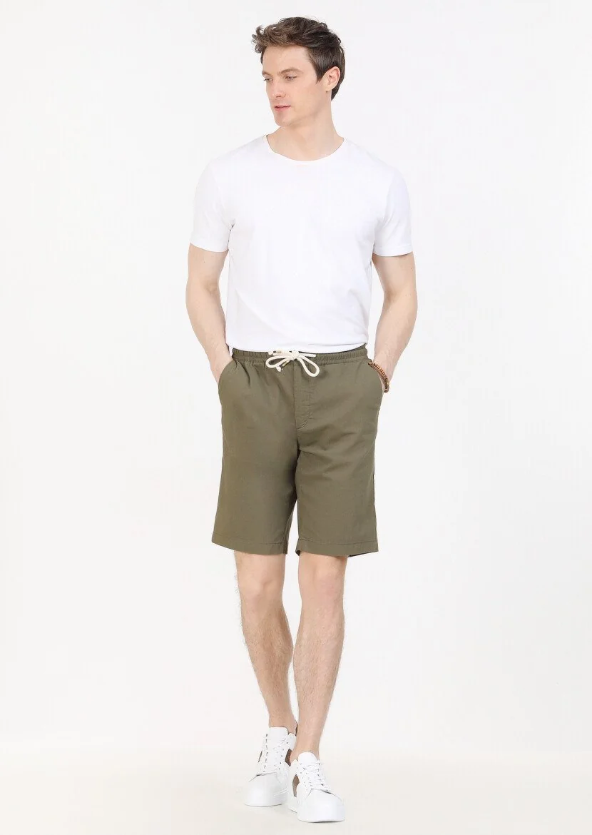 Haki Düz Dokuma Regular Fit Casual Pamuk Karışımlı Bermuda 