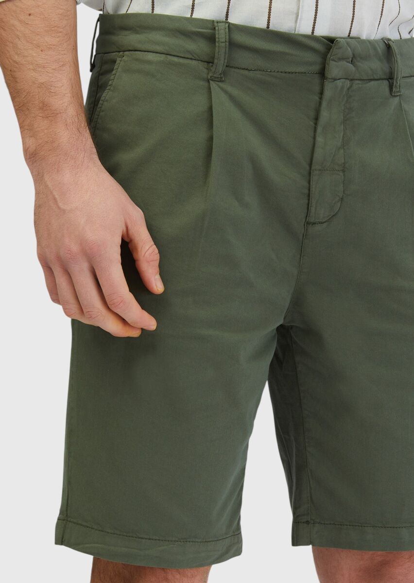 Haki Düz Dokuma Regular Fit Casual Pamuk Karışımlı Bermuda - 3