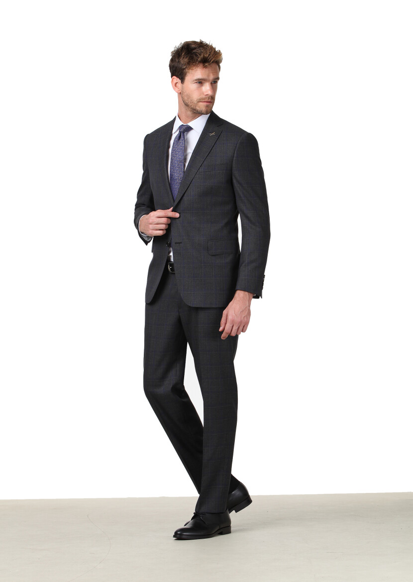 Hard Coal Checkered Regular Fit 100% Wool Suit 