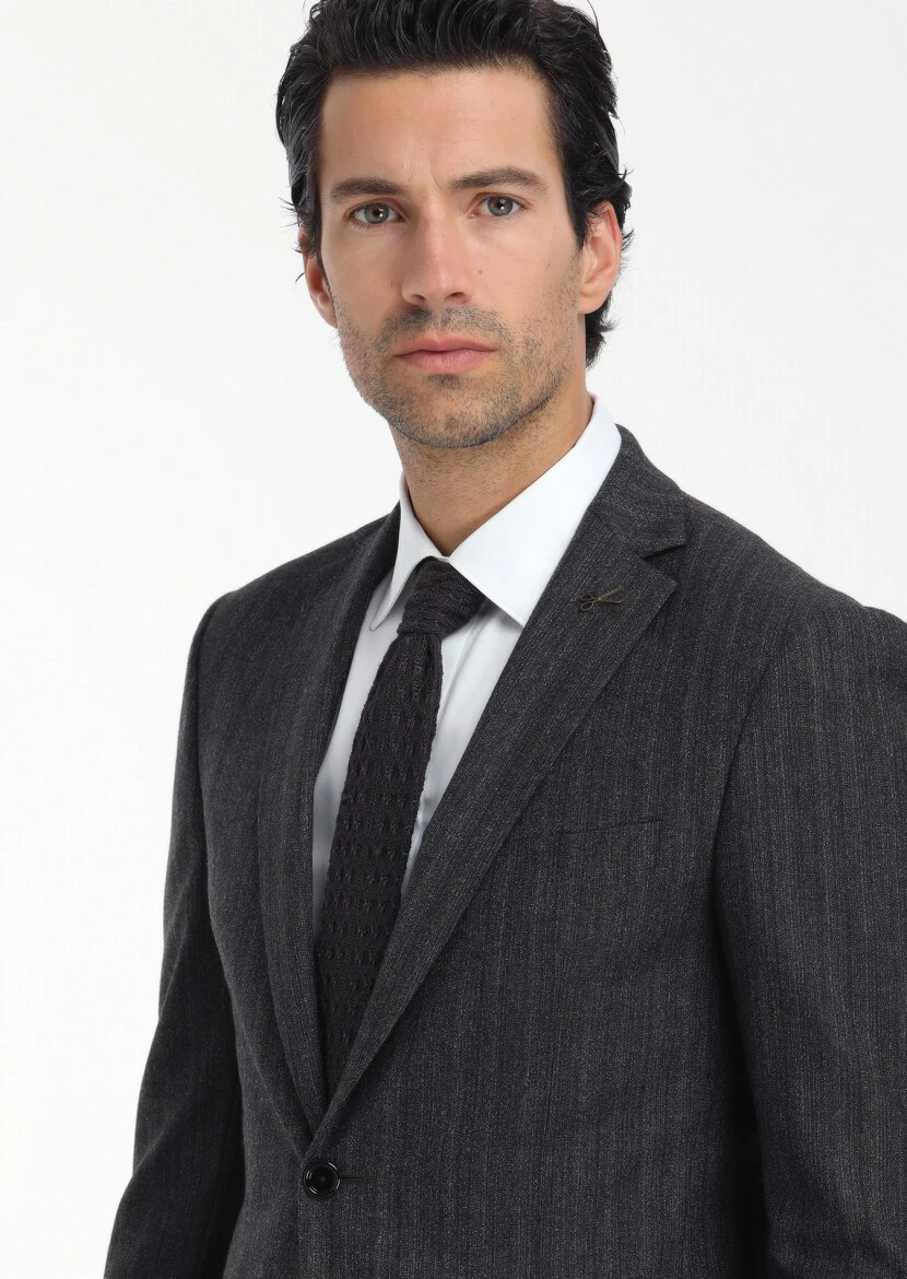 Hard Coal Patterned Zeroweight Slim Fit Wool Blended Suit - 6