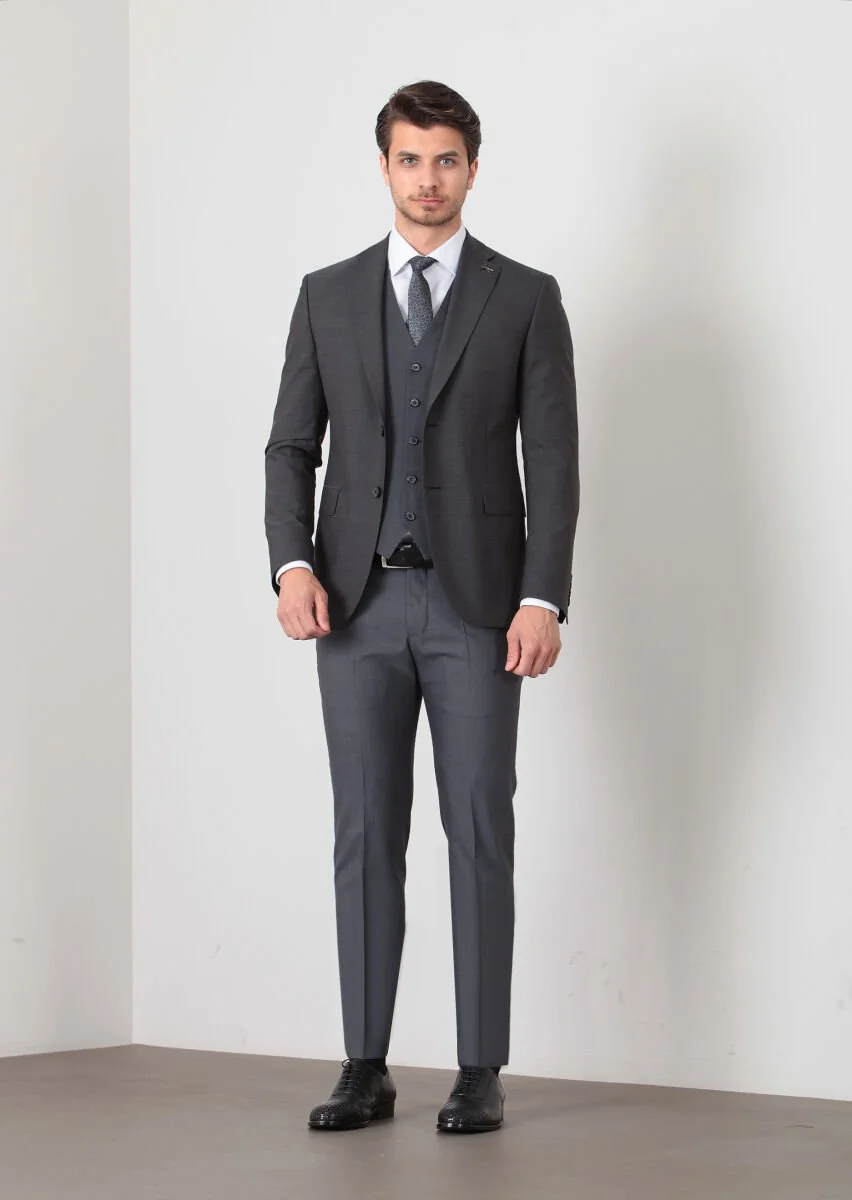 Hard Coal Suit With Waistcoat - 3