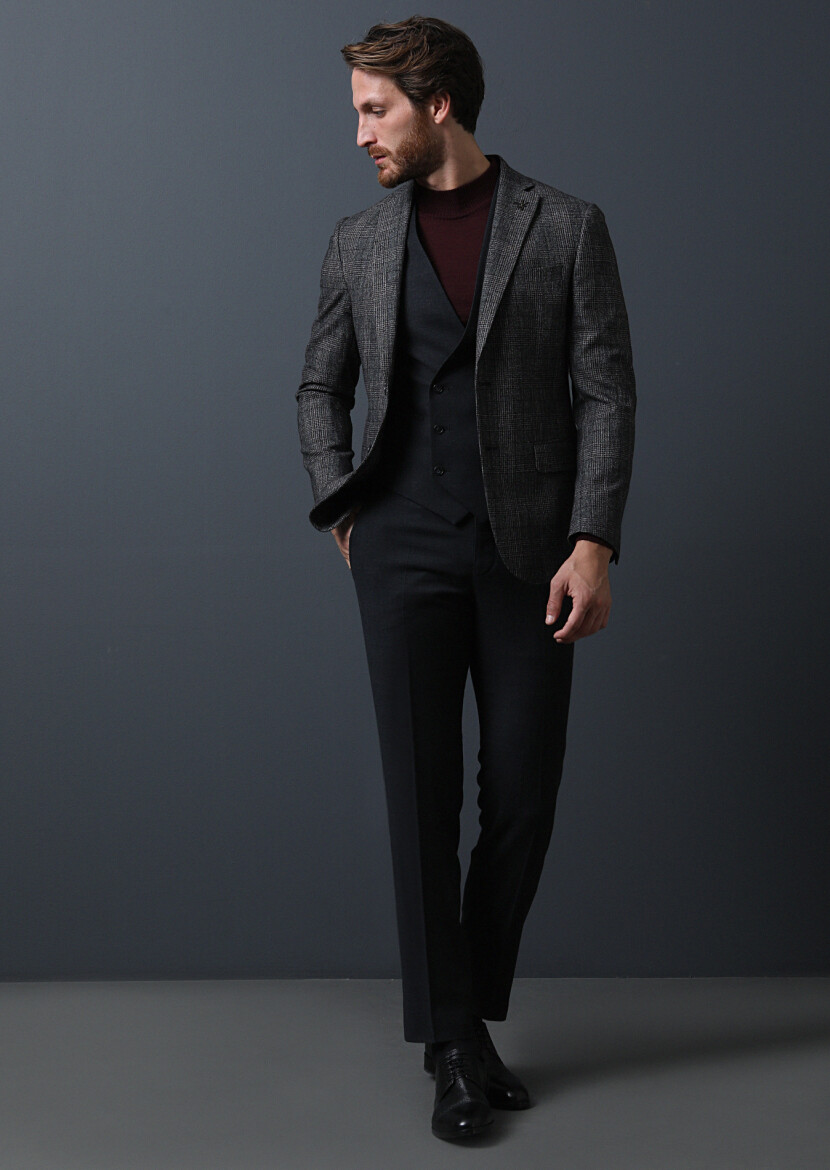 Hard Coal Suit With Waistcoat - 1