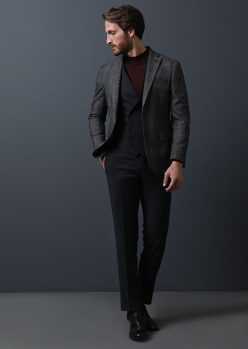 Hard Coal Suit With Waistcoat - 1