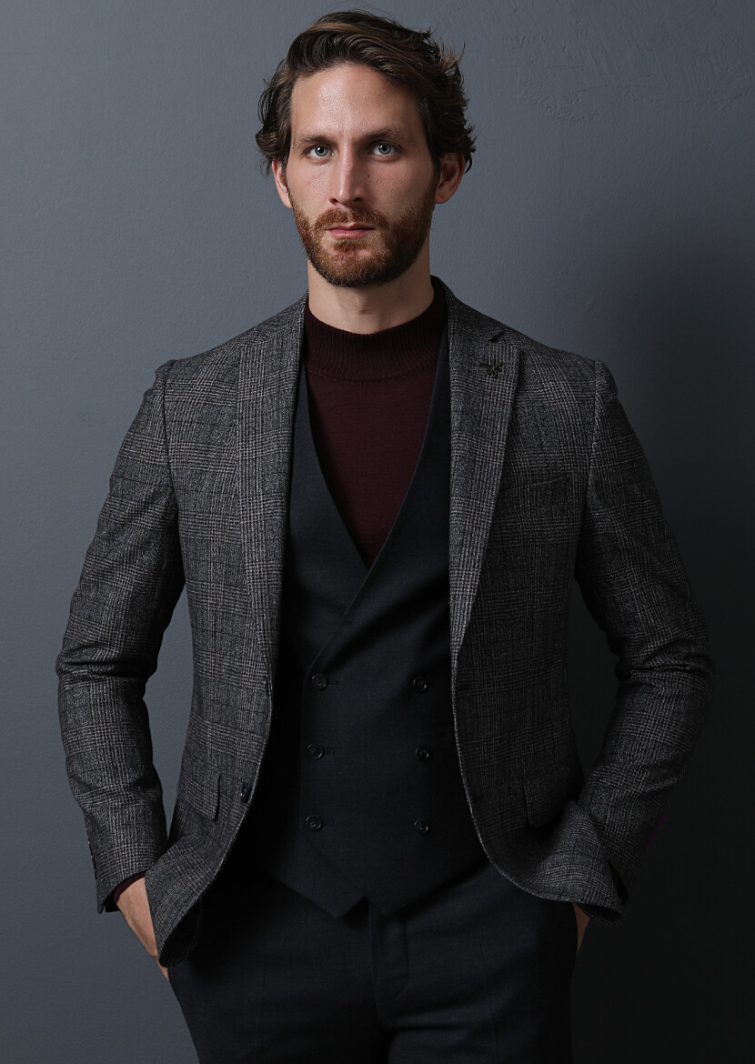 Hard Coal Suit With Waistcoat - 2