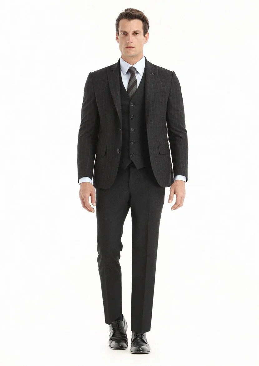 Hard Coal Suit With Waistcoat - 1