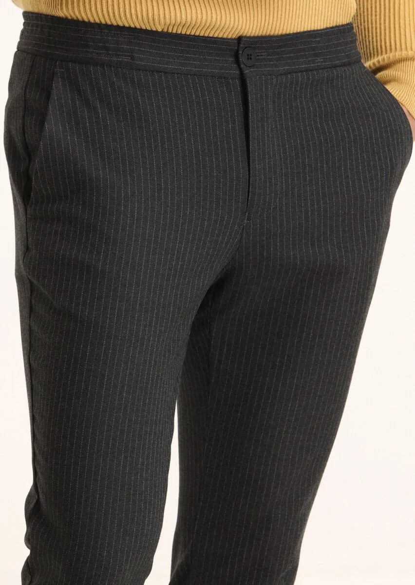 Hard Coal Weaving Jogging Fit Casual Trousers - 3