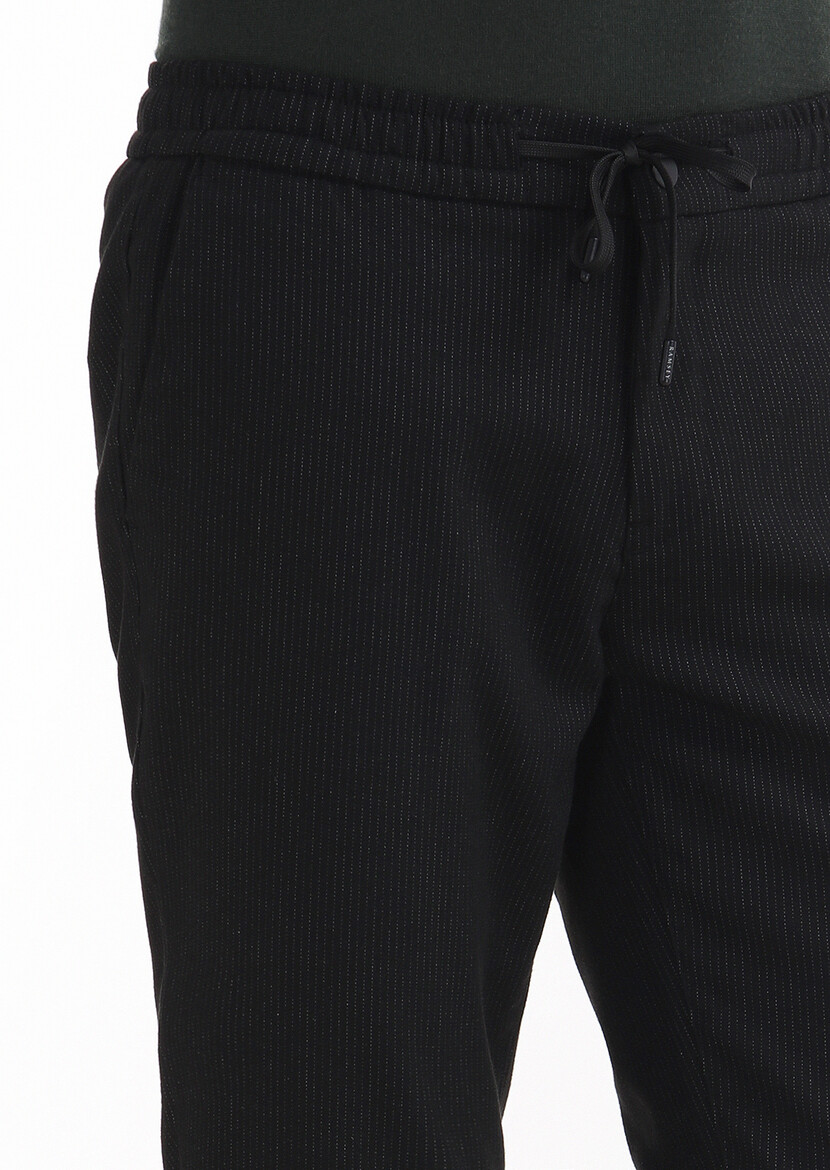 Hard Coal Weaving Jogging Fit Casual Trousers - 3