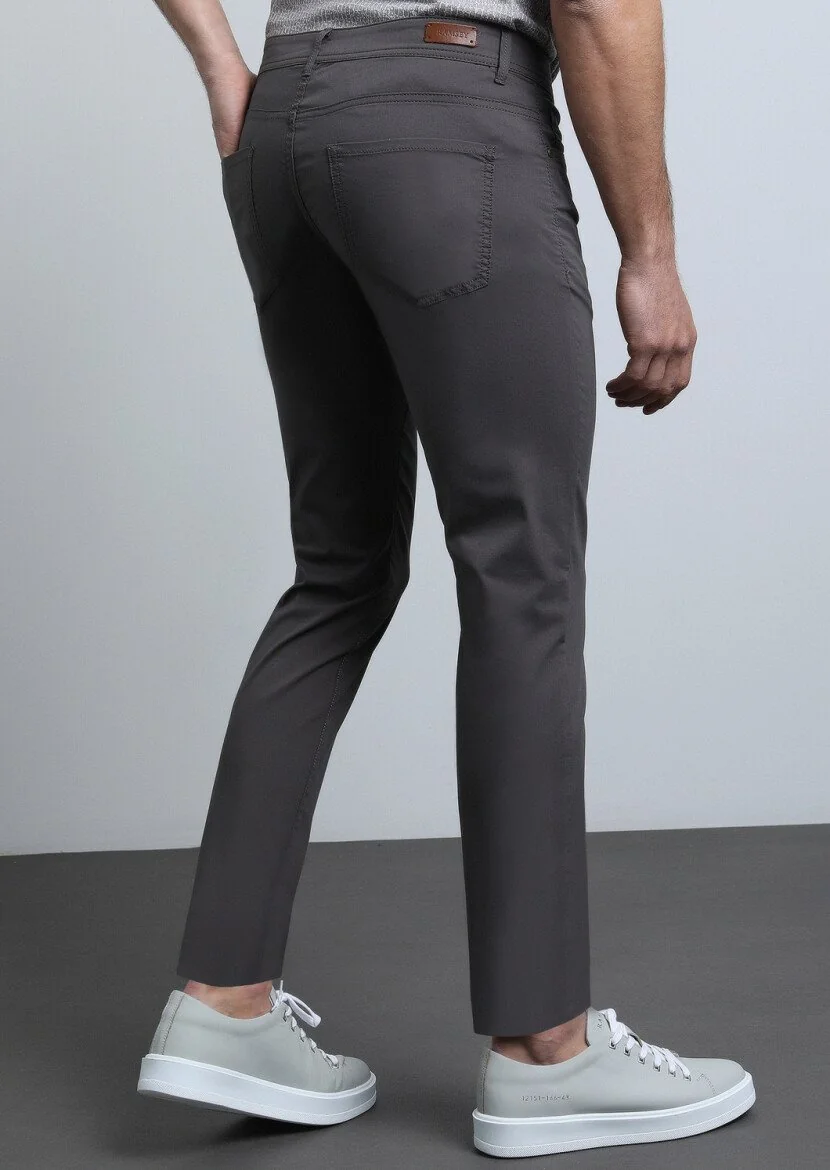 Kahverengi Düz Dokuma Slim Fit Casual Pamuk Karışımlı Pantolon - 5