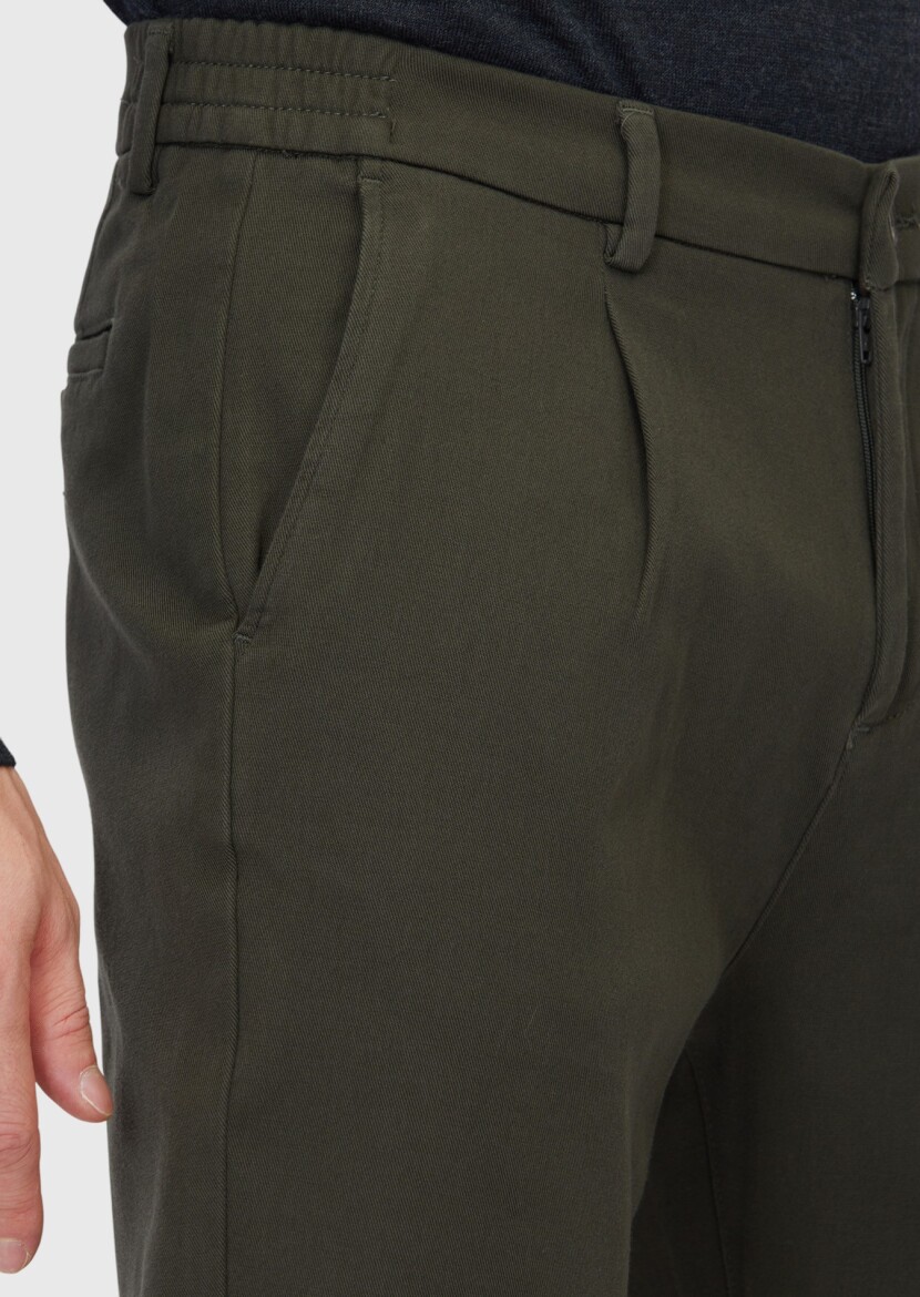 Khaki Weaving Jogging Fit Casual Cotton Blended Trousers - 3