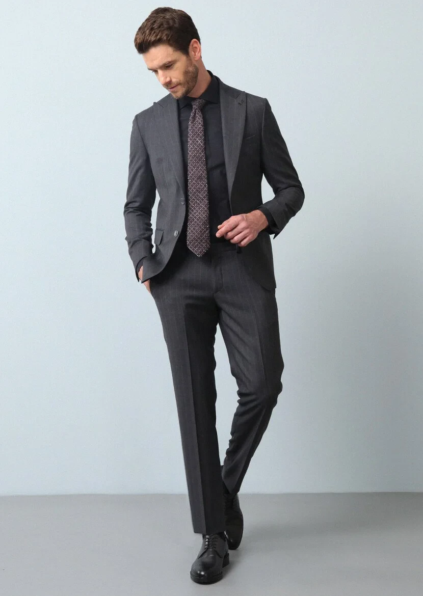 Koyu Gri Çizgili Zeroweight Slim Fit %100 Yün Takım Elbise - 4