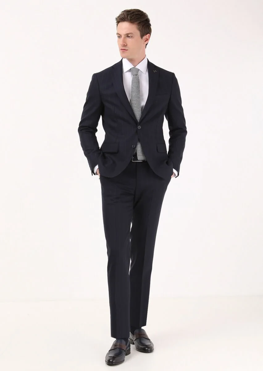 Lacivert Çizgili Zeroweight Slim Fit %100 Yün Takım Elbise - 1