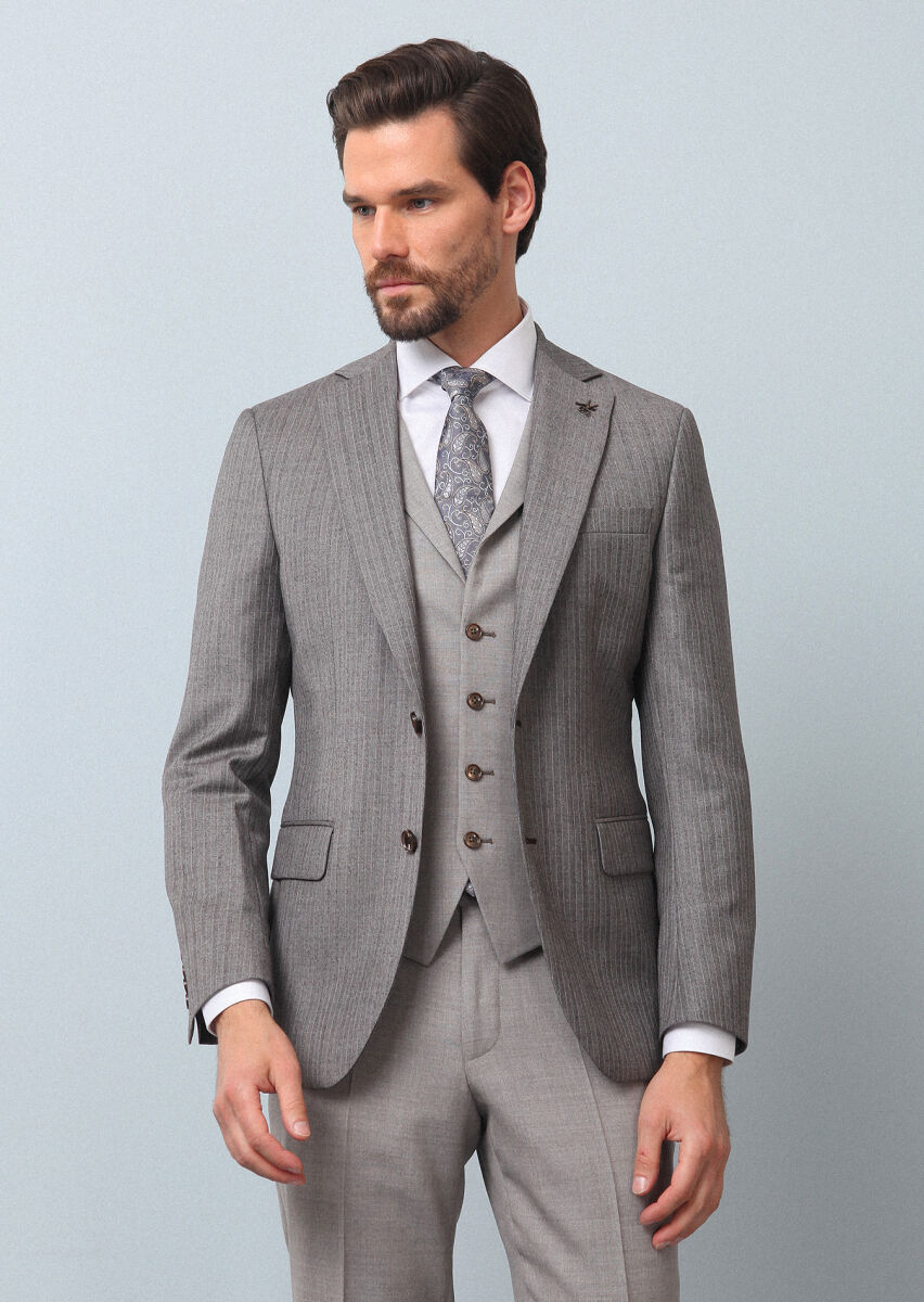 Light Brown Suit With Waistcoat - 3