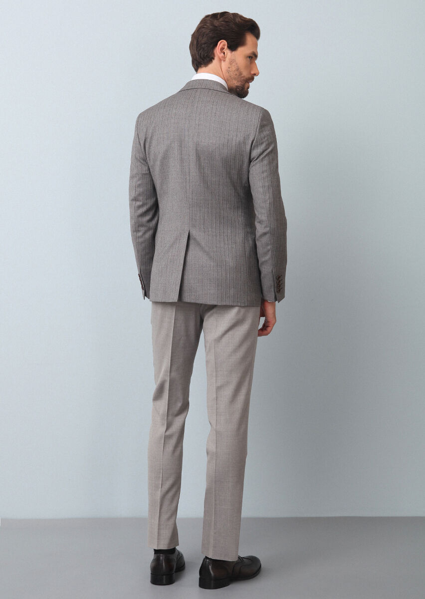 Light Brown Suit With Waistcoat - 5