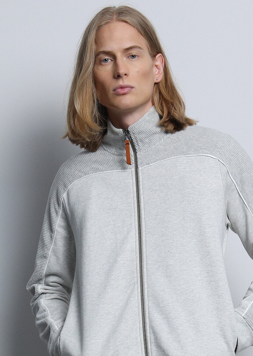 Light Grey Turtleneck Plain Sweatshirt - 4