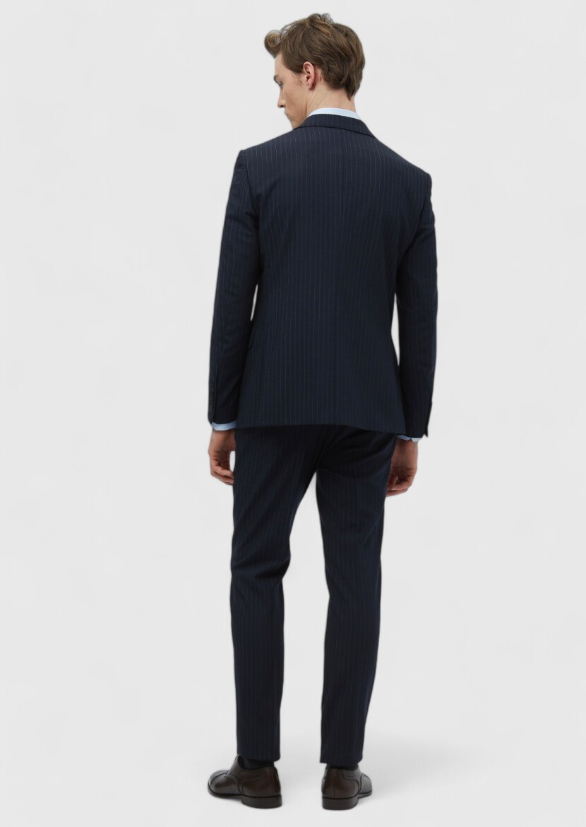 Navy Blue Micro Modern Fit Wool Blended Suit - 8