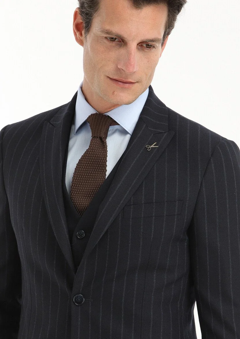 Navy Blue Suit With Waistcoat - 4