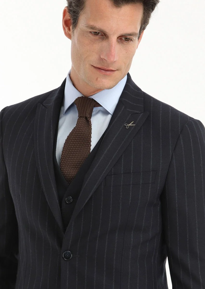 Navy Blue Suit With Waistcoat - 4