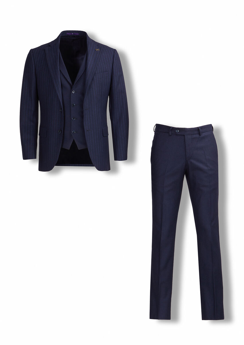 Navy Blue Suit With Waistcoat - 1