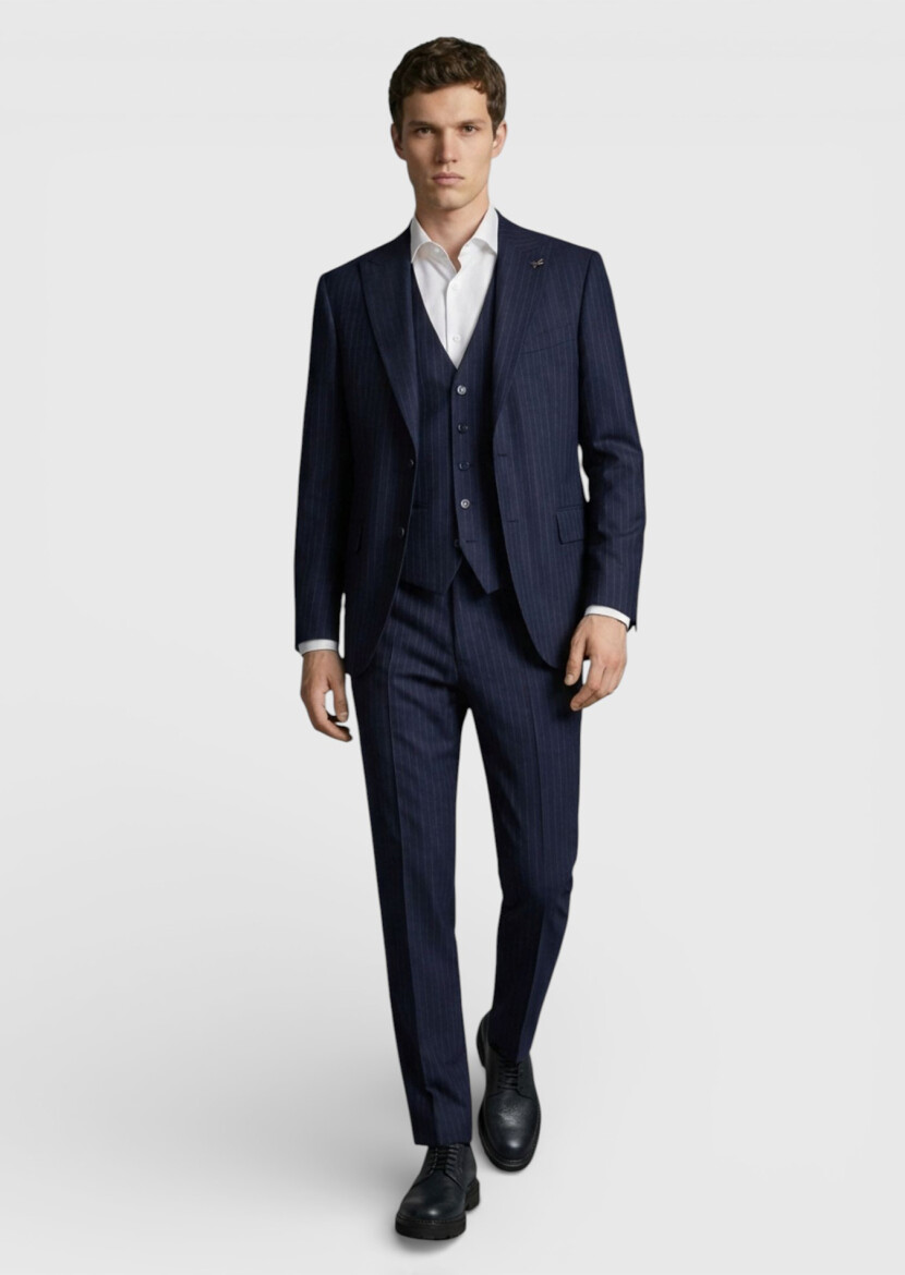 Navy Blue Suit With Waistcoat - 2