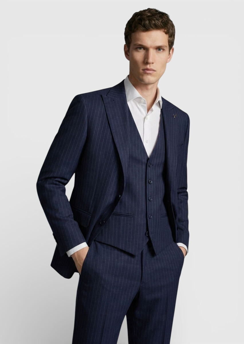Navy Blue Suit With Waistcoat - 3