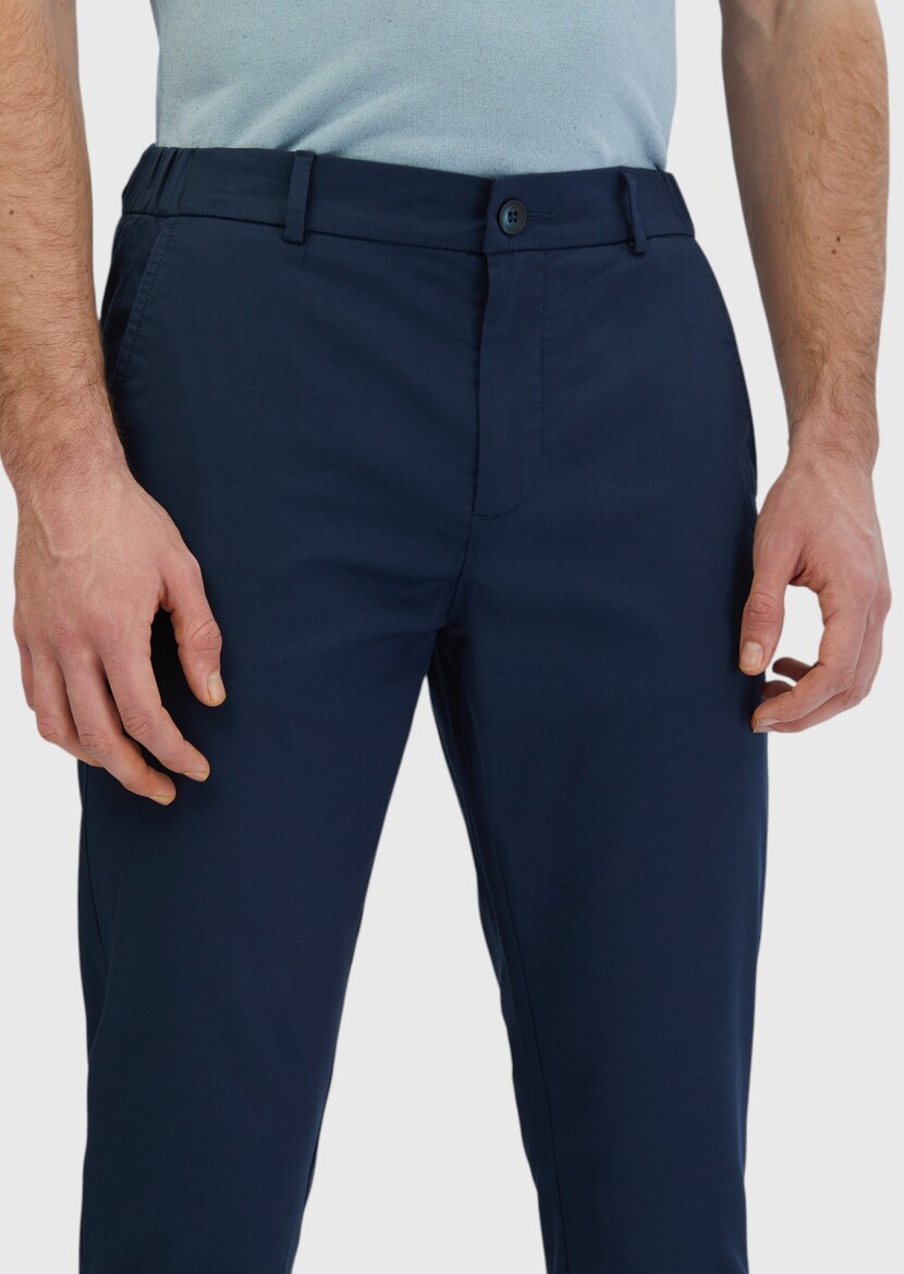 Navy Blue Weaving Jogging Fit Casual Cotton Blended Trousers - 3