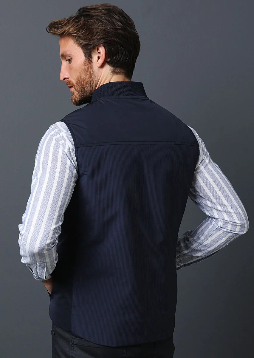 Navy Blue Weaving Puffer Vest - 5