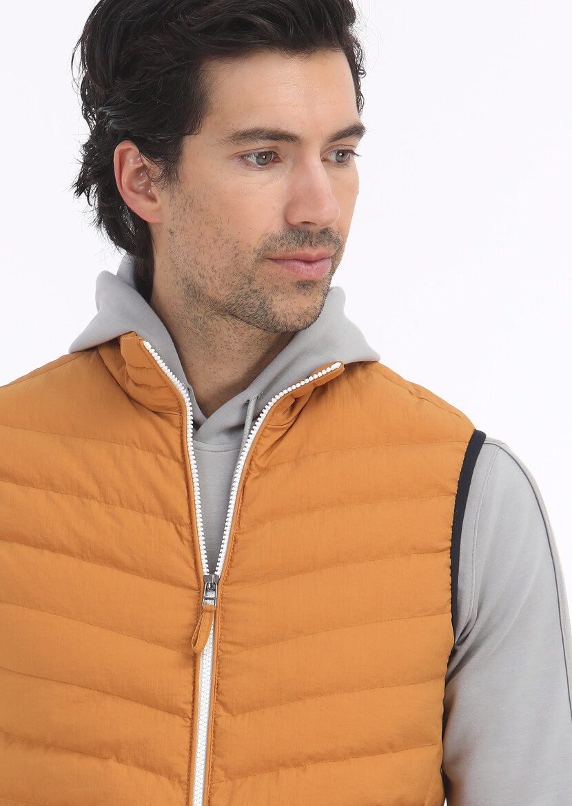 Orange Regular Fit Turtleneck Casual Weaving Puffer Vest - 4