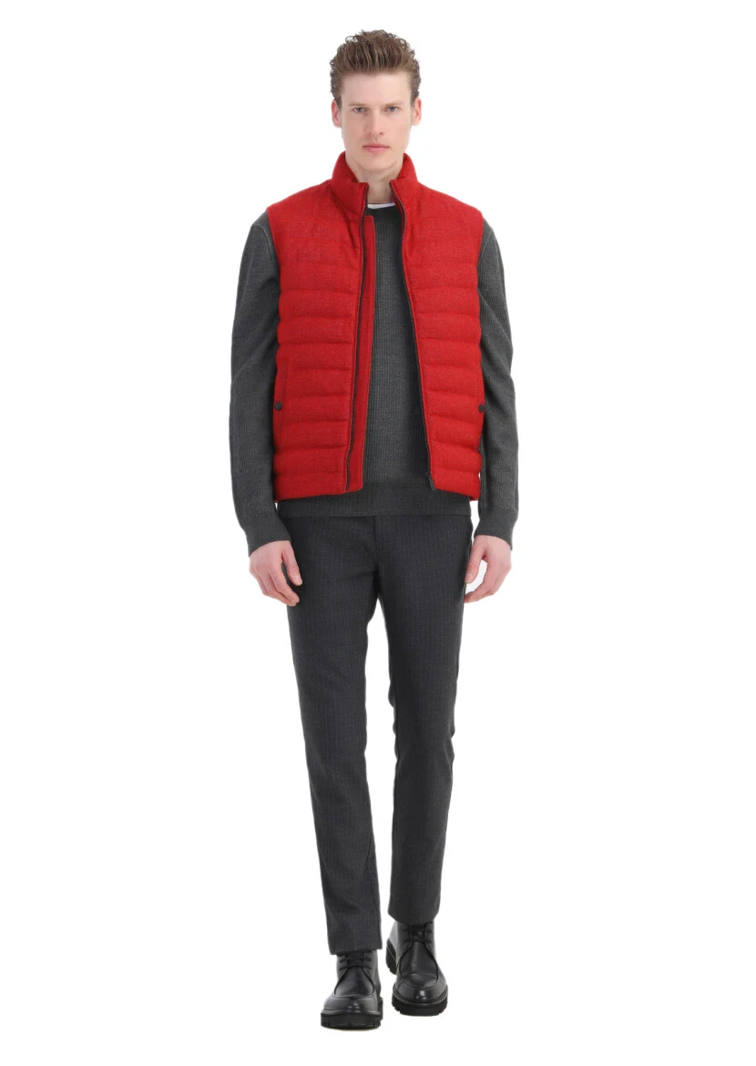 Red Regular Fit Turtleneck Casual Weaving Puffer Vest 