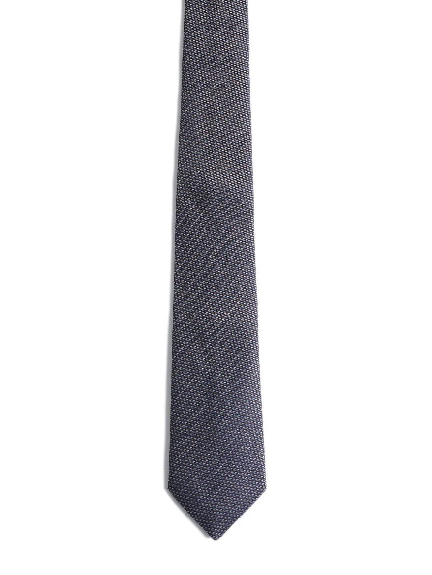 Red Tie 