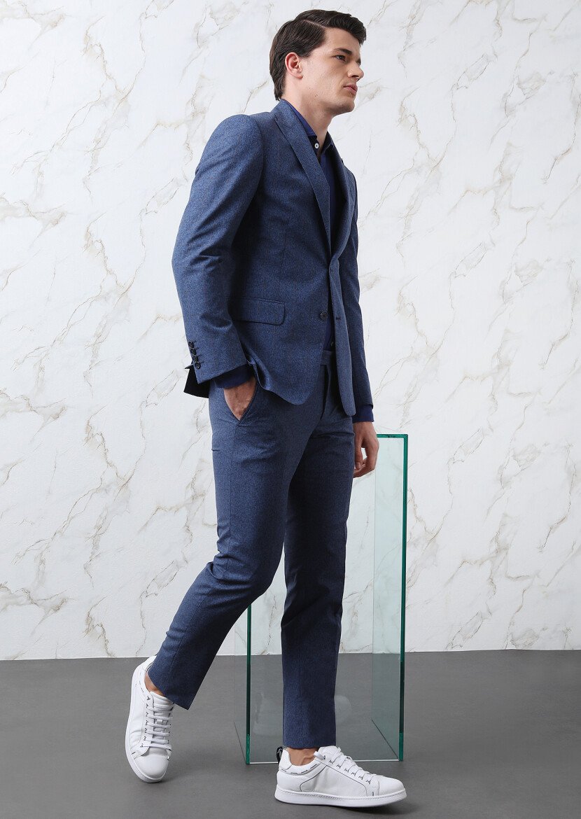Saks Checkered Zeroweight Slim Fit Silk Blended Suit - 3