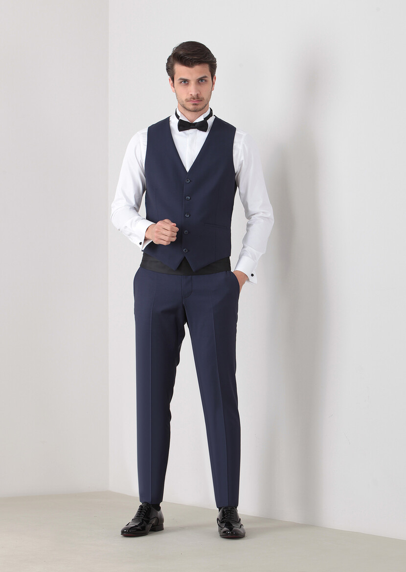 Saks Plain Classical Waistcoat - 3