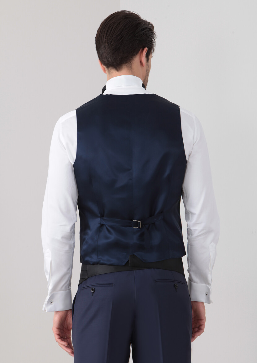 Saks Plain Classical Waistcoat - 5