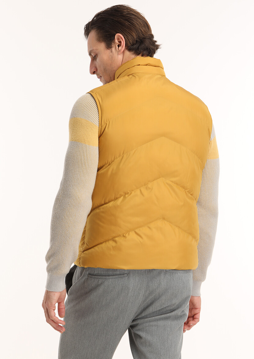 Sarı Regular Fit Dik Yaka Casual Dokuma Spor Yelek - 3